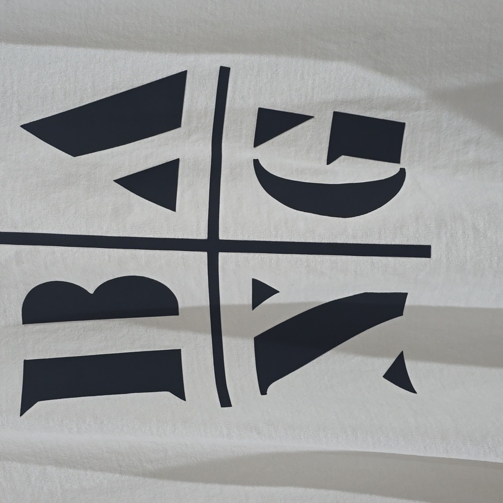 White Men's Tee with Circular Cross Logo XXL - Picture 3 of 4